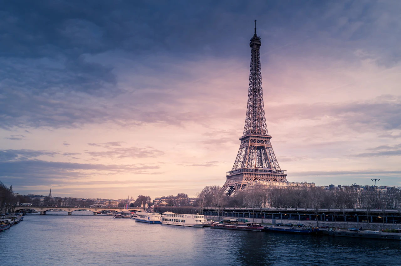 法国 5G 出境旅游 eSIM 流量卡 (Paris, Nice) - 落地 CDG/ORY 直连 Orange 高速流量低至 $2.99 ($0.55/GB)