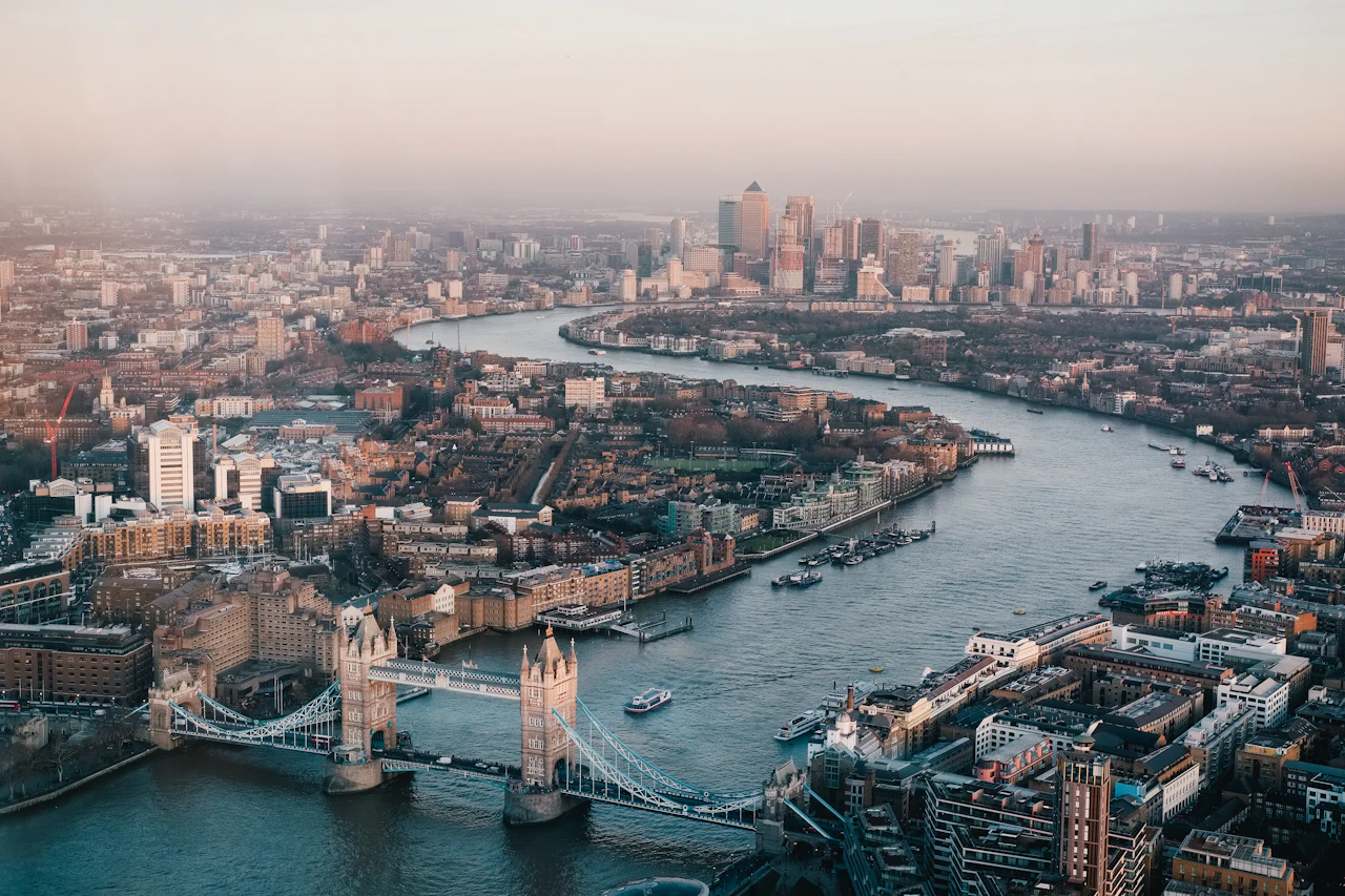 英国 5G 出境旅游 eSIM 流量卡 (London, Edinburgh) - 落地 LHR/LGW 直连 EE 高速流量低至 $1.99 ($0.55/GB)